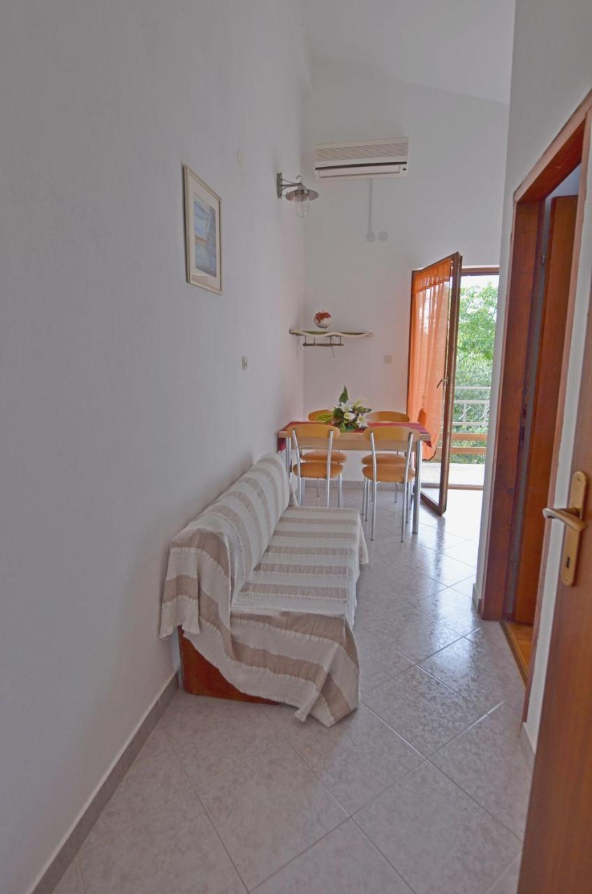 Apartments Josip Pavicini Exterior photo
